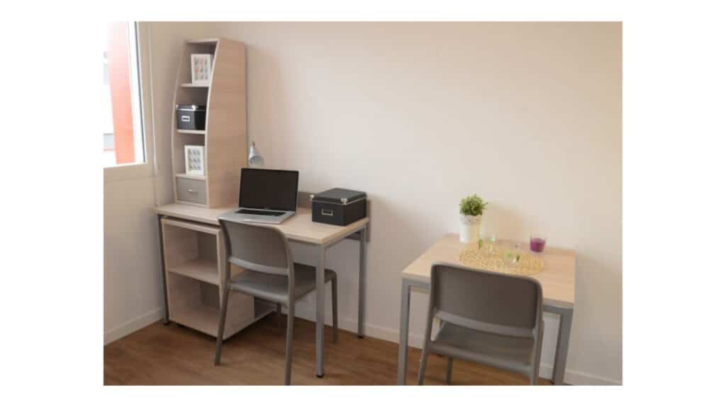 FH_Cesaria-Evora_Bureau