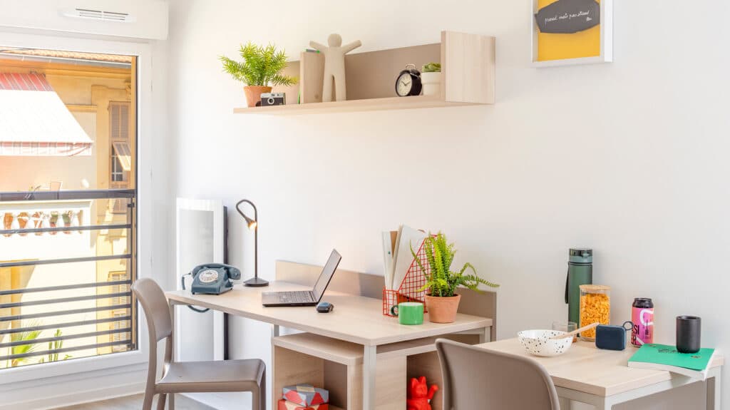 FH_Claude-Gilli_Bureau