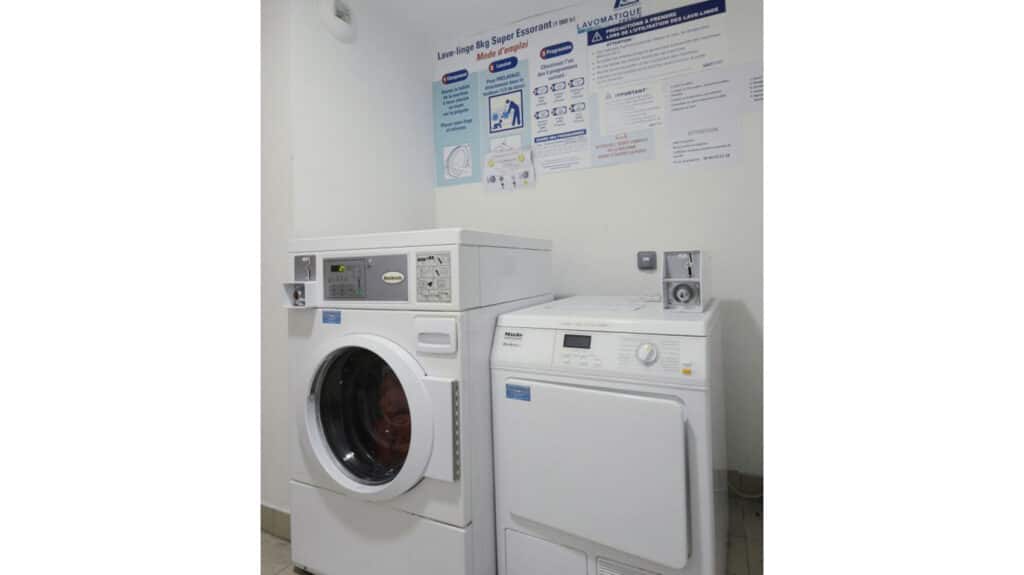 FH_Claude-Monet_Laverie