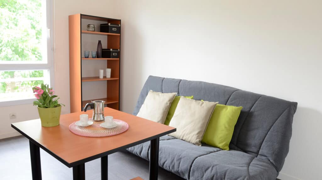 FH_De_la_Salle_Salon