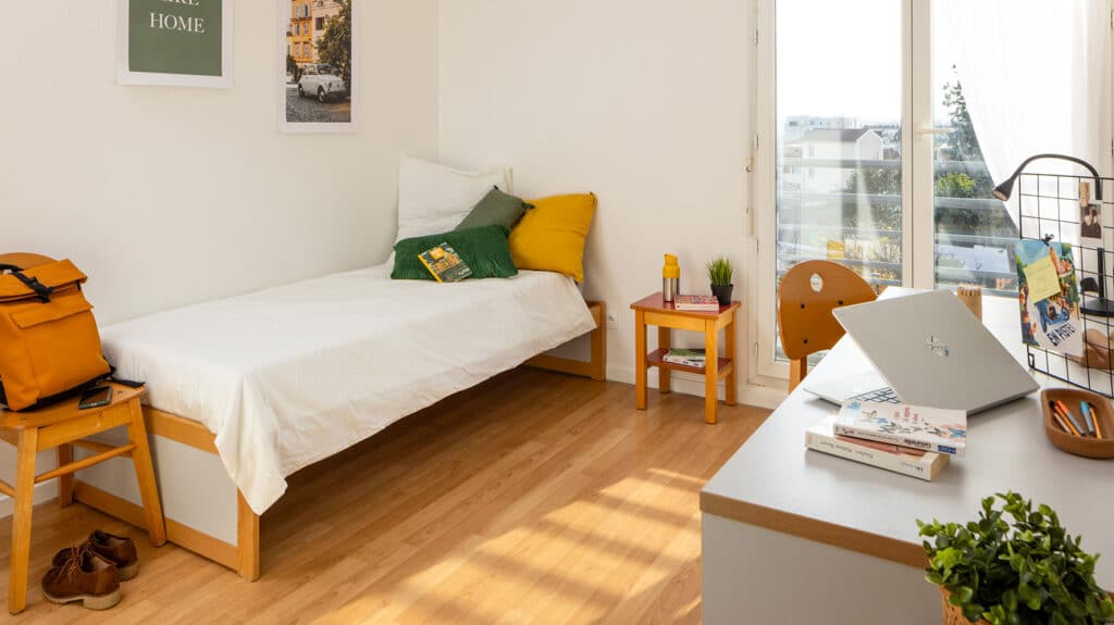 FH_Gainsbourg_Chambre