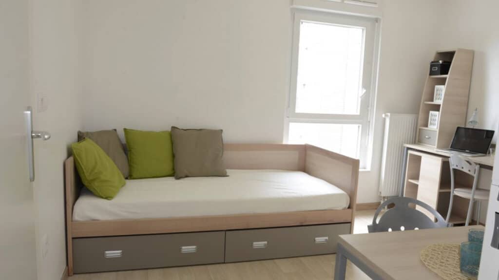 FH_Gustave-Dore_Chambre