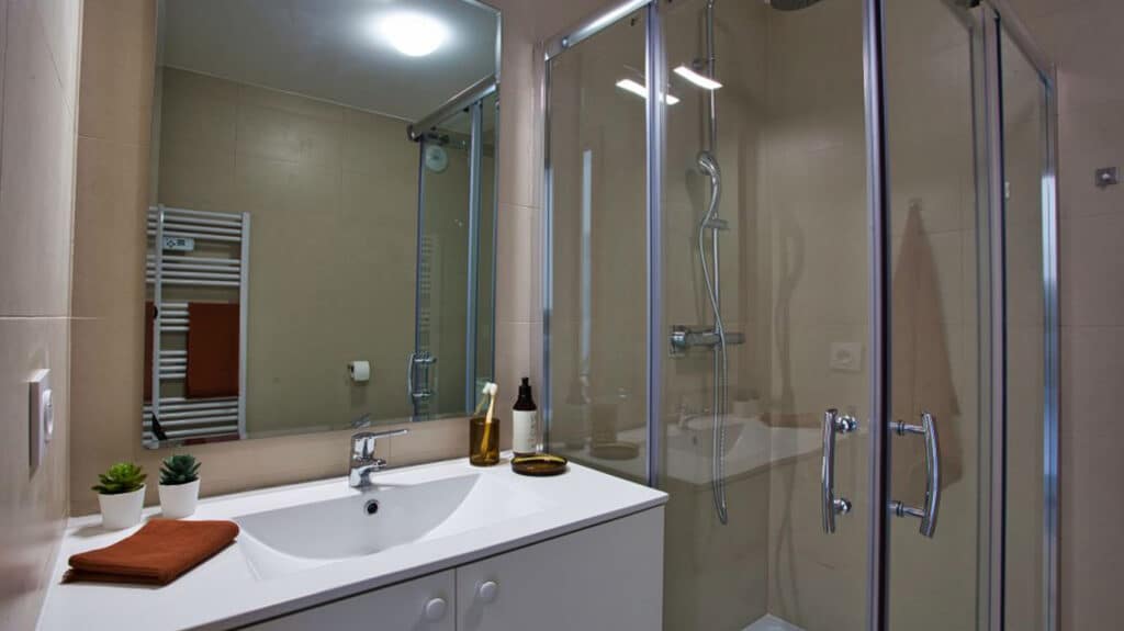 FH_Le-Grand-Bleu_Douc