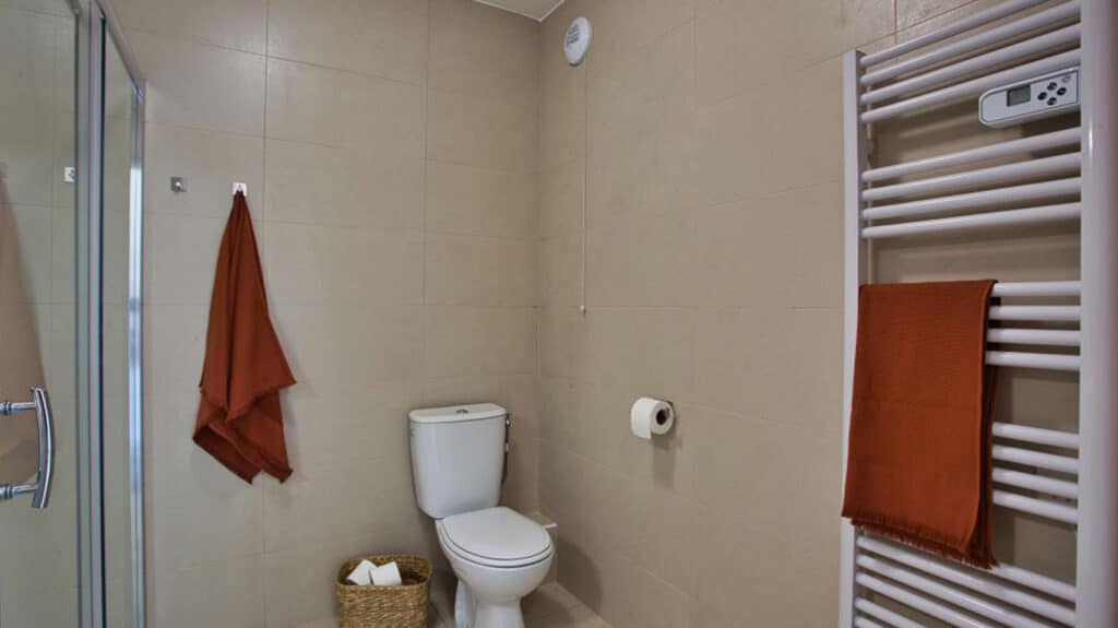 FH_Le-Grand-Bleu_Toilet