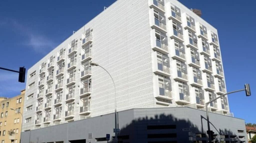 FH_Le-Van-Gogh_Exterieu