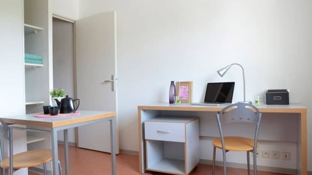 FH_Maison-des-etudiants_Bureau