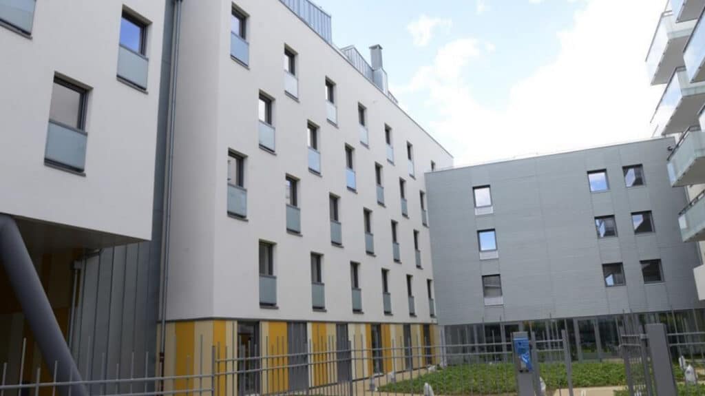 FH_Nelson-Mandela_Exterieur