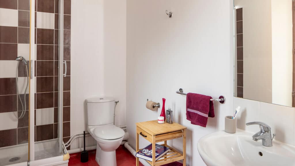 FH_Quai-de-la-loire_Douche