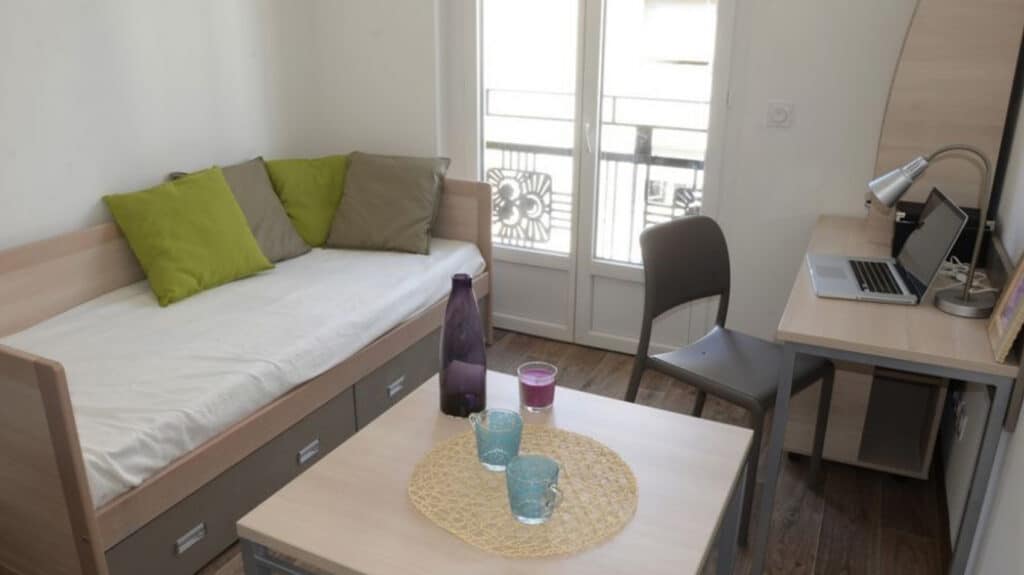 FH_Reine_Jeanne_Salon