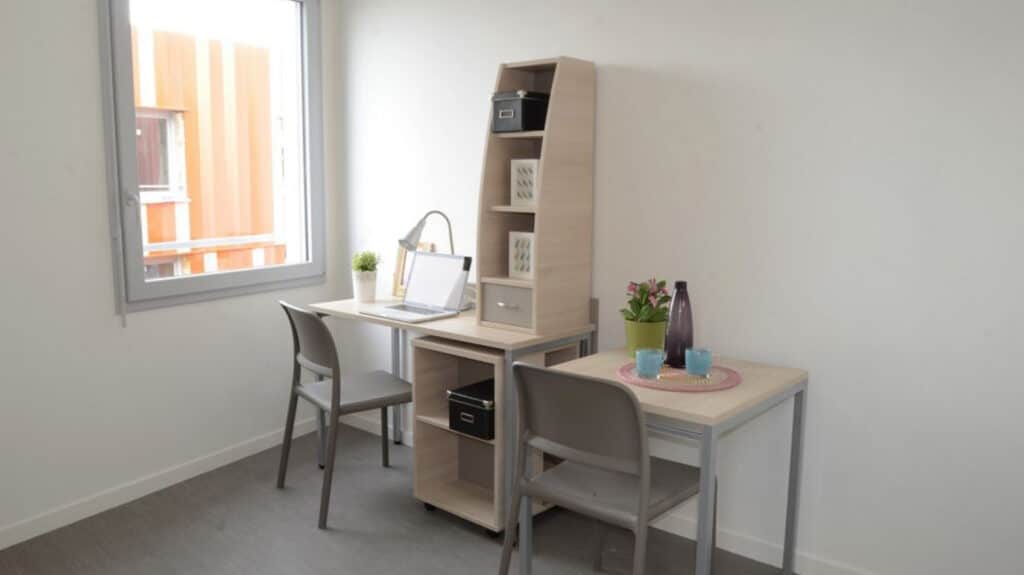 FH_Simone-de-Beauvoir_Bureau