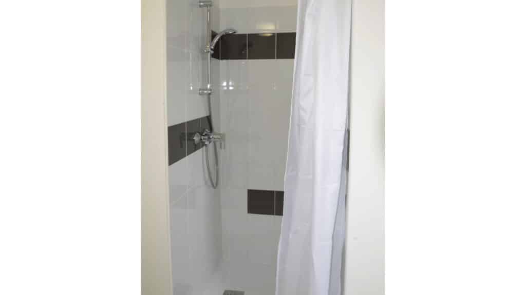 FH_Simone-de-Beauvoir_Douche