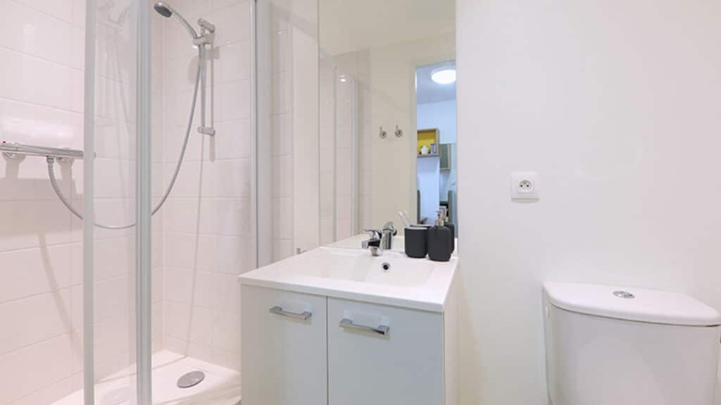 Logifac_Academies-des-Ducs_Douche