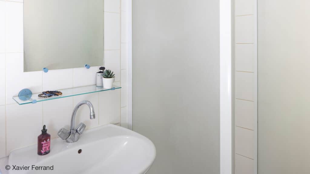 Résidence étudiante Logifac Corneille : douche