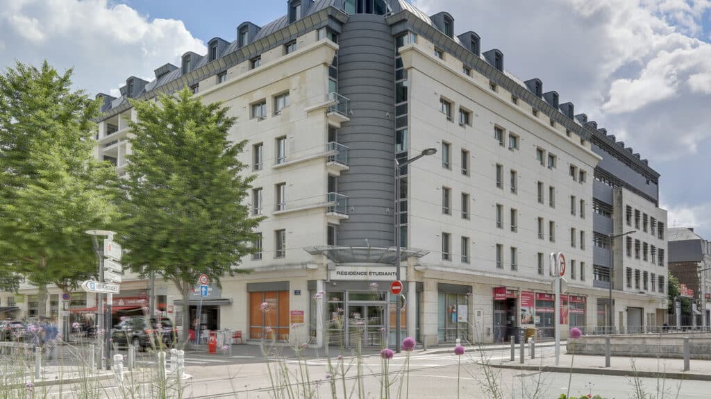 Logifac_Pasteur_Exterieur