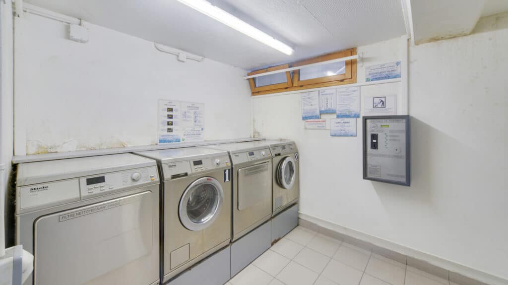 Logifac_Saint-Jacques_La