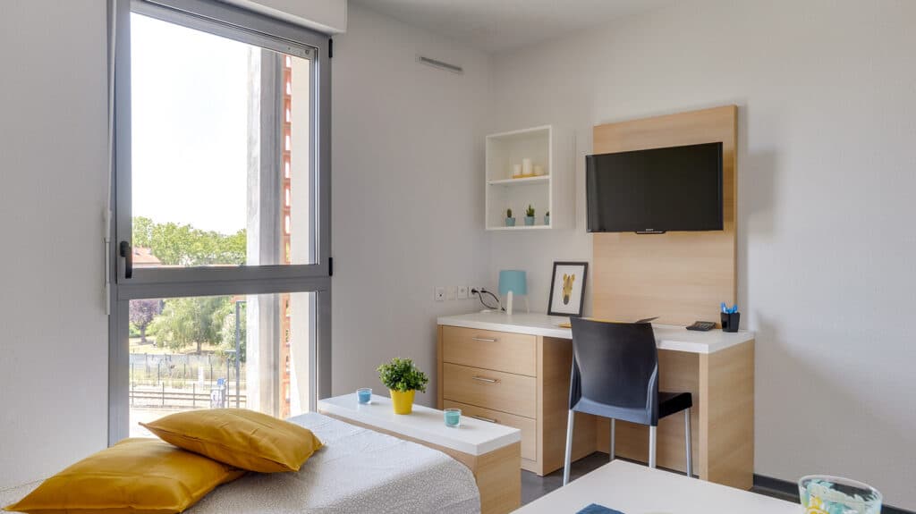 Logifac_Cerdana_Chambre