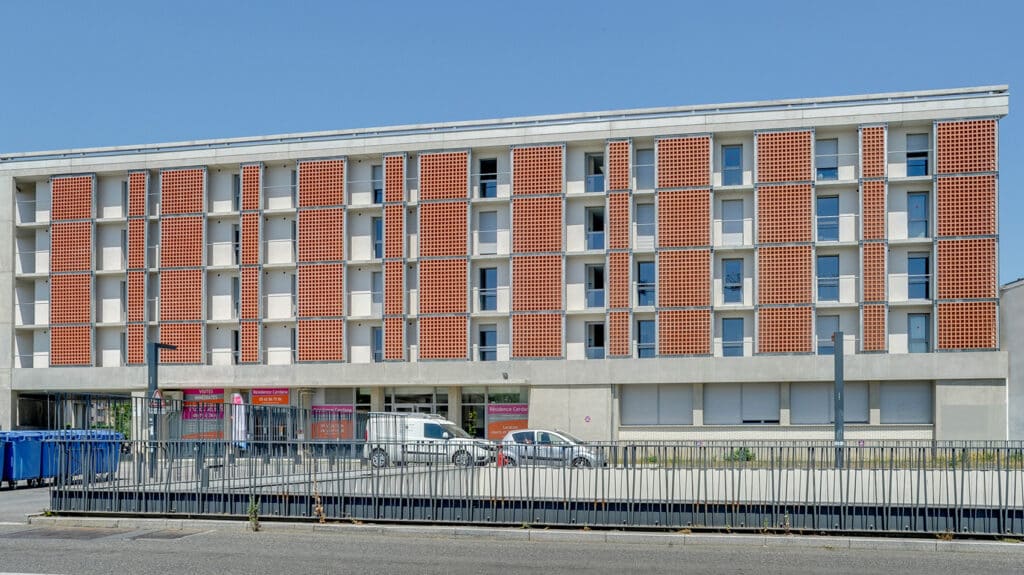 Logifac_Cerdana_Exterieur