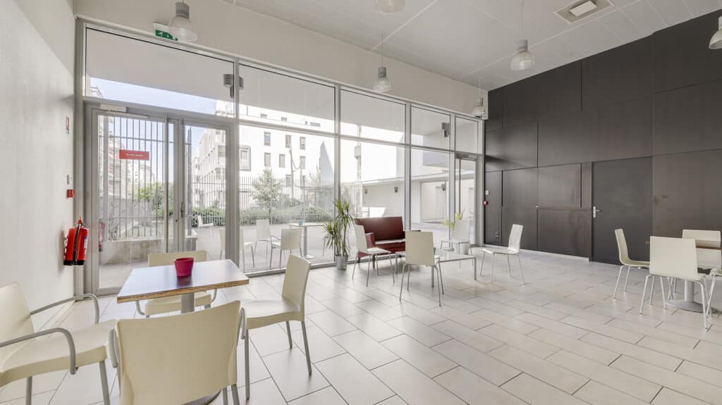 Logifac_Univers-City_Cowo